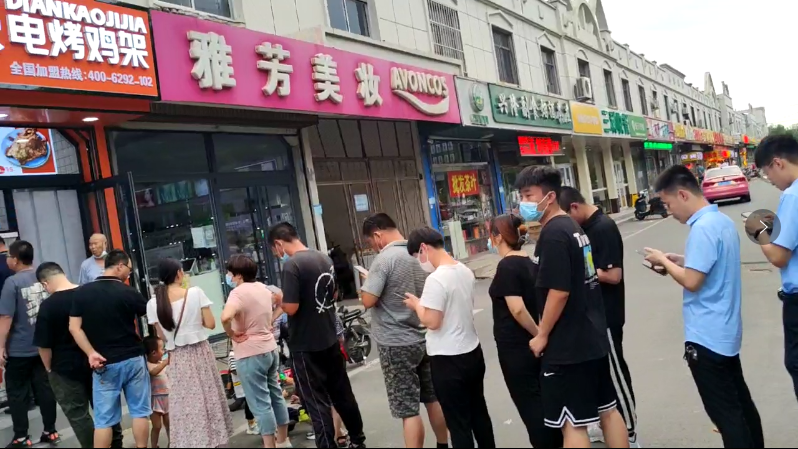 【張成榮電烤雞架】經(jīng)營(yíng)一家餐飲小吃店應(yīng)該注意哪些問題？