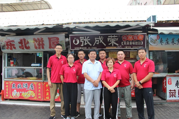 電烤雞架培訓(xùn)，張成榮電烤雞架培訓(xùn)現(xiàn)場(chǎng)
