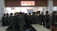 電烤雞架加盟新店開業(yè)——開在學校的寶藏店面！